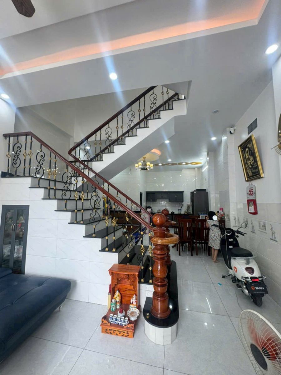 cầu thang kính tại quận 9 TP.HCM